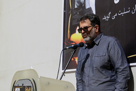 محسن امیریوسفی، رییس کانون کارگردانان خانه سینما در مراسم تشییع پیکر پرویز تاییدی
