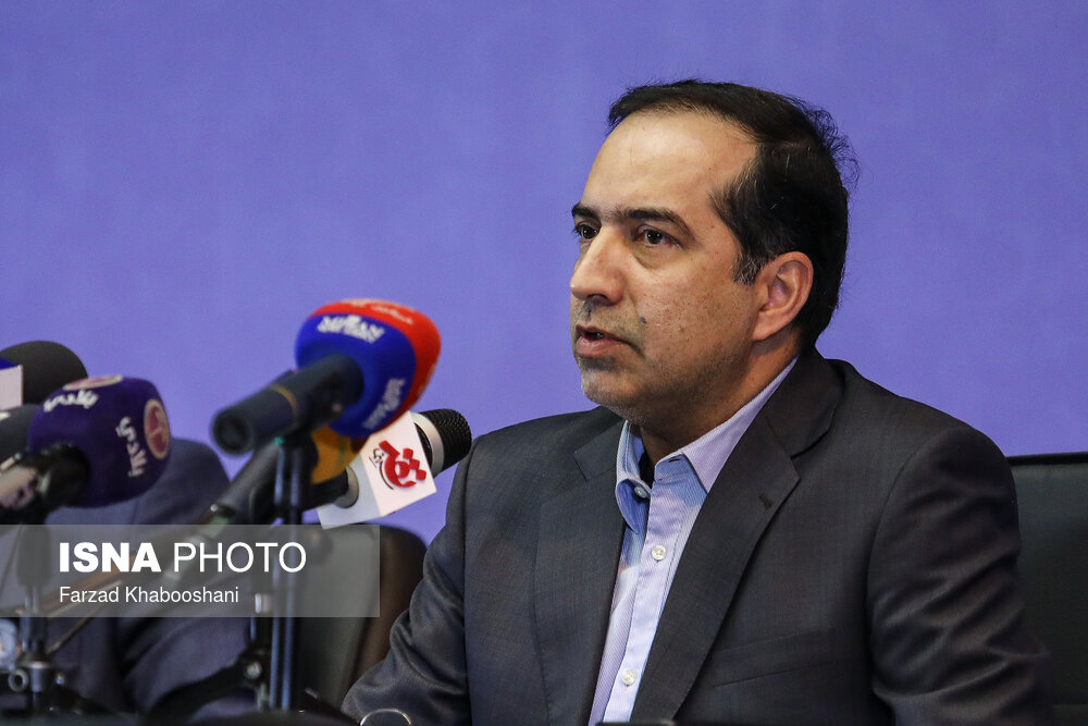 حسین انتظامی، رییس سازمان سینمایی در جمع خبرنگاران