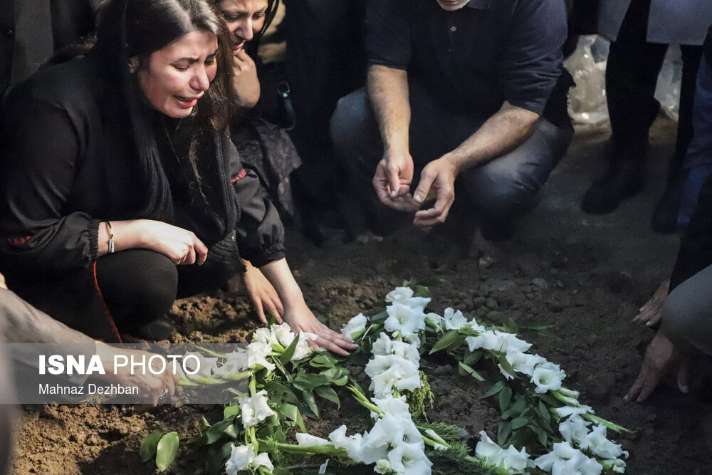 تشییع پیکر شهید سانحه هواپیمایی اوکراین
